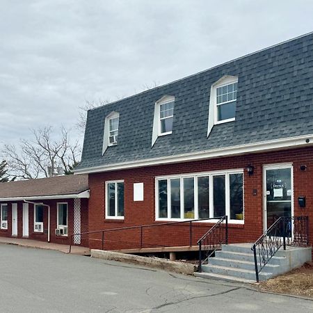 Summerside Motel &Cottages エクステリア 写真
